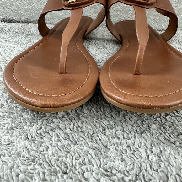 Tory Burch Claire Flat Thong Sandals - Picture 5 of 8